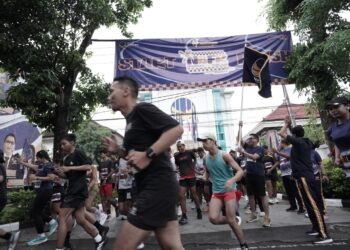 Peserta Fun Run HUT ke-14 NasDem Bali di Denpasar. -Balitopik.com