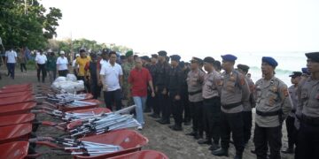 Gubernur Bali Wayan Koster didampingi Bupati Badung I Wayan Adi Arnawa. -Balitopik.com