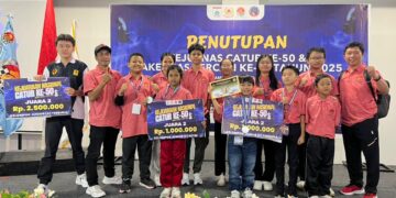 Kontingen catur Provinsi Bali saat ikuti Kejuaraan Nasional Catur ke-50 Tahun 2025 di Mamuju, Sulawesi Barat. -Balitopik.com