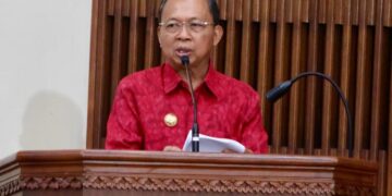 Gubernur Bali Wayan Koster. -Balitopik.com