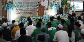 Wakil Gubernur Bali I Nyoman Giri Prasta saat memberikan sambutan saat ikut Ngaji Kebangsaan oleh DKM Masjid Agung Al-A'La, PHBI Masjid Agung Al-A'La, bersama PC GP Ansor dan PC Fatayat NU di Kabupaten Gianyar. -Balitopik.com