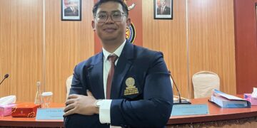 Dr. Efatha Filomeno Borromeu Duarte usai Sidang Terbuka Promosi Doktor Fakultas Hukum Universitas Udayana di Ruang C5 Fakultas Hukum Unud, Jumat (12/12/2025). -Balitopik.com.