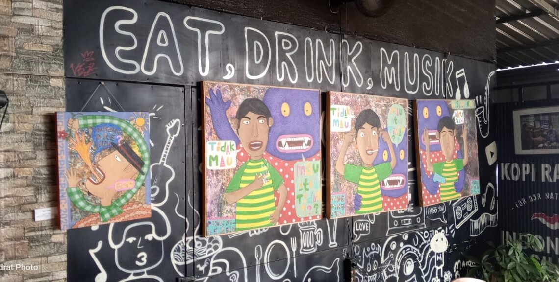 Sejumlah karya Lie Ping Ping yang dipamerkan. -Balitopik.com