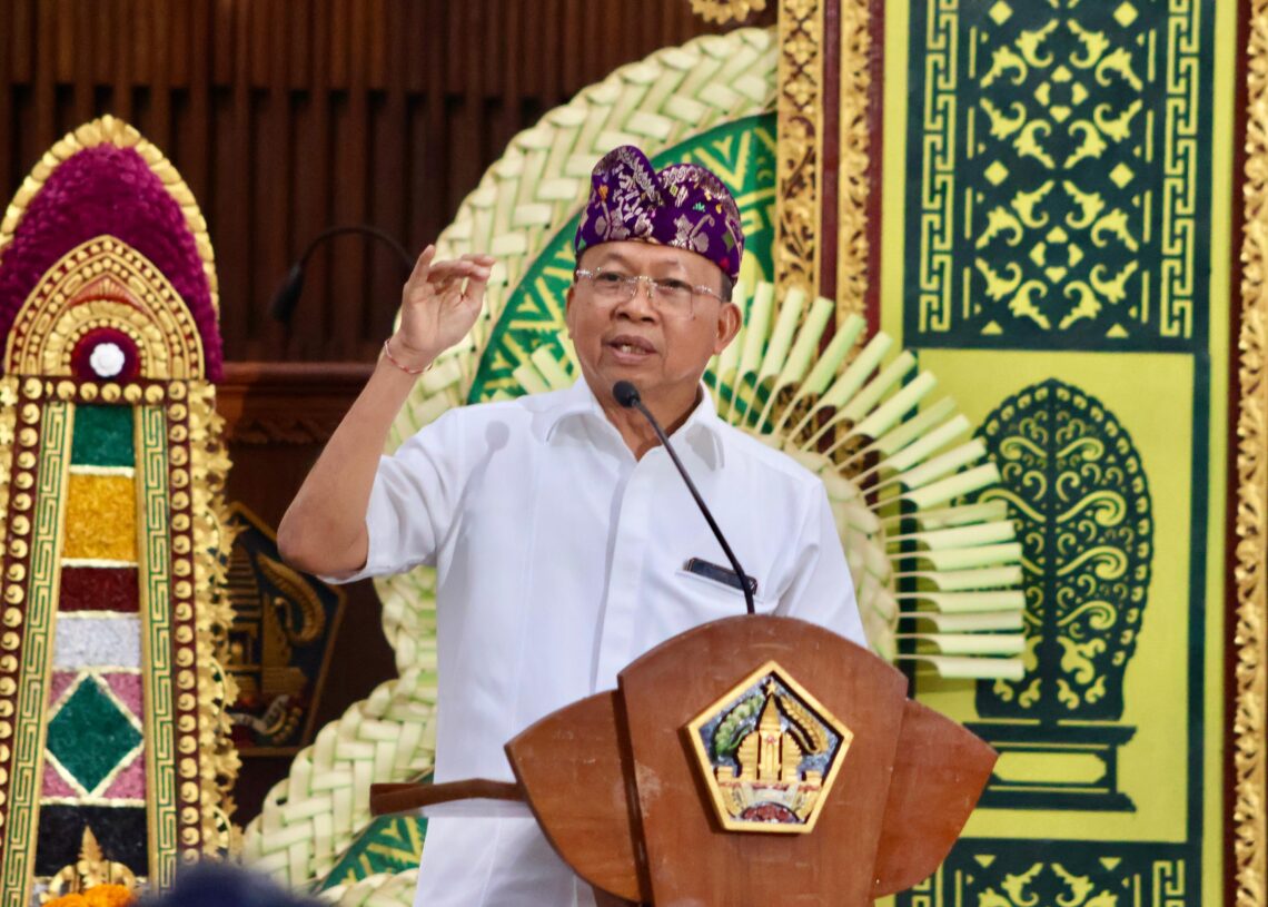 Gubernur Bali Wayan Koster. -Balitopik.com