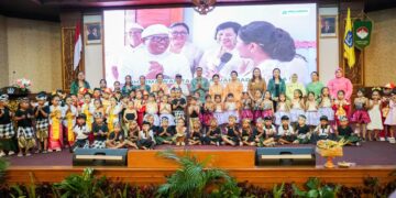 Sekda Badung Surya Suamba saat menghadiri Perayaan HUT Ke- 26 Dharma Wanita Persatuan (DWP) di Kabupaten Badung. -IST/Balitopik.com