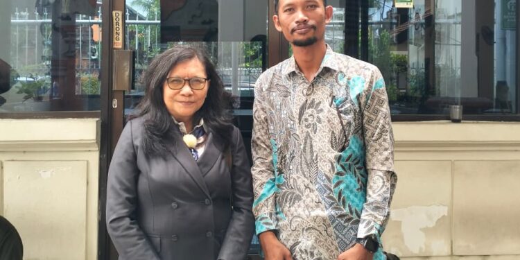 Kuasa hukum Pemohon Eksekusi Siti Sapurah, S.H atau akrab disapa Ipung di Pengadilan Negeri Denpasar. -IST/Balitopik.com