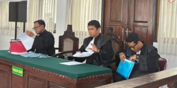 Lanjutan sidang kasus dugaan pemalsuan surat PT UKI di PN Denpasar. -Balitopik.com