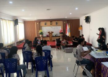 PMNTT Unud saat gelar donor darah. -Balitopik.com