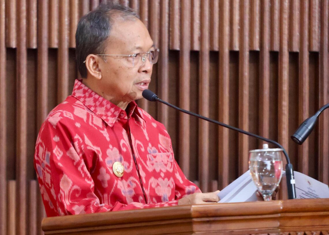 Gubernur Bali Wayan Koster. -Balitopik.com