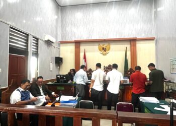 Suasana sidang praperadilan dengan agenda keterangan ahli dari termohon Polda Bali. -Balitopik.com