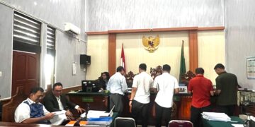 Suasana sidang praperadilan dengan agenda keterangan ahli dari termohon Polda Bali. -Balitopik.com
