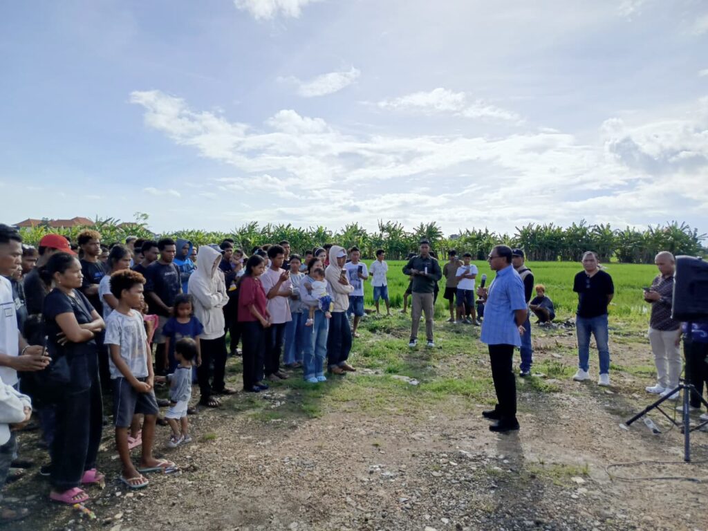 Kali Kedua, Wagub NTT Temui Warga Sumba di Bedeng Proyek