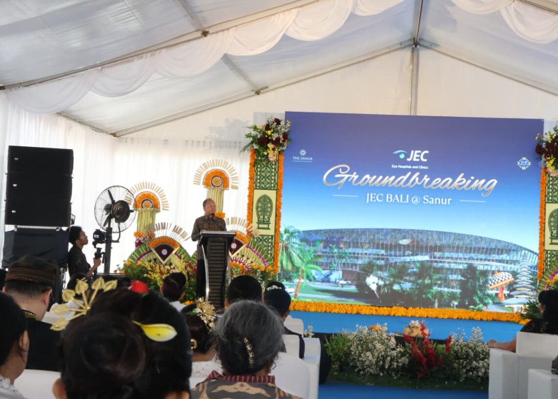Gubernur Bali Wayan Koster saat hadiri ground breaking JEC Sanur. -Balitopik.com