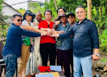 Proses mediasi yang berakhir damai antara Made Astika dan Jenny Mesrahayu. -Balitopik.com