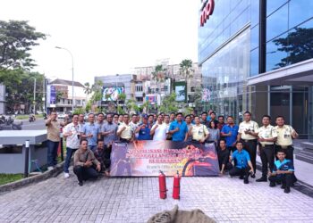 BRI Branch Office Kuta Simulasi Hadapi Kebakaran