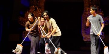 Komunitas Wartawan Budaya Bali (Kawiya) yang menampilkan seni teater Jaratkaru. -IST/Balitopik.com