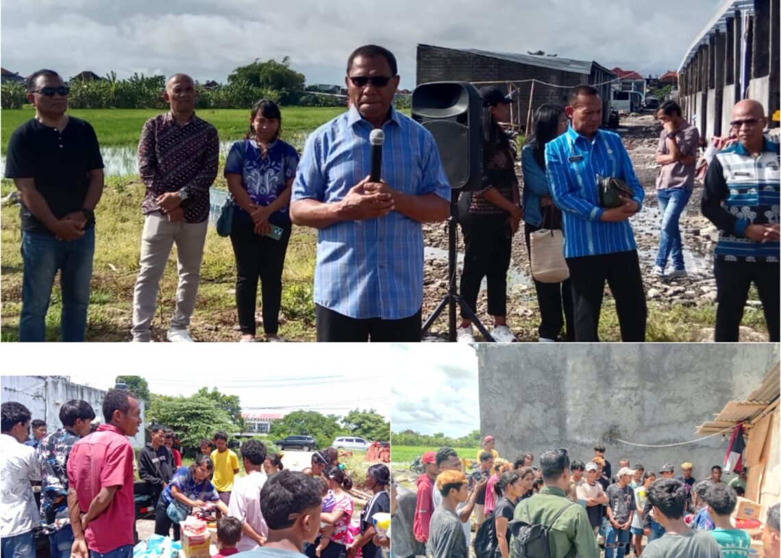Foto: Wakil Gubernur Bali Johni Asadoma, Flobamora Bali dan Bali Partnership saat mengunjungi bedeng proyek di Denpasar Selatan. -Balitopik.com