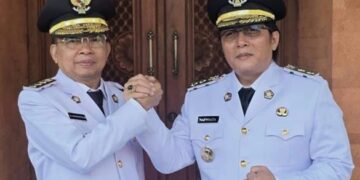 Gubernur Bali Wayan Koster dan Wakil I Nyoman Giri Prasta. -IST/BALITOPIK.COM