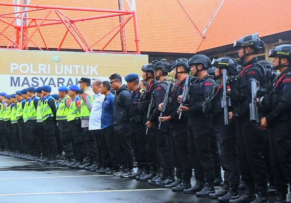 Apel personel pengamanan malam Takbiran di Bali. -IST/BALITOPI.COM