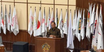 Gubernur Bali Wayan Koster saat membuka Musorprov KONI Bali. -BALITOPIK.COM