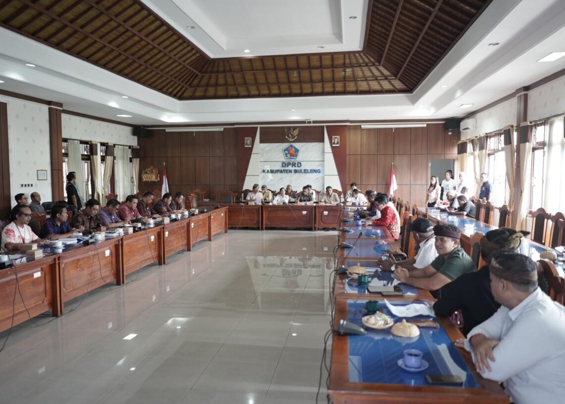 Rapat Pansus TRAP DPRD Bali dan DPRD Buleleng. -IST/BALITOPIK.COM