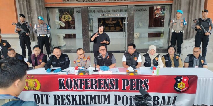 Dit Reskrimum Polda Bali saat konferensi pers kasus terkait. -IST/BALITOPIK.COM