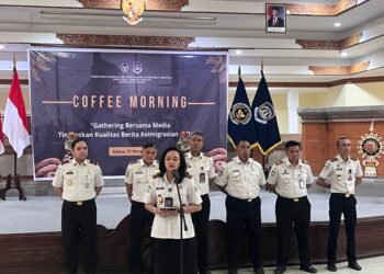 Kepala Kantor Wilayah (Kakanwil) Imigrasi Bali, Felucia Sengky Ratna didampingi para Kakanim Imigrasi se-Bali. -BALITOPIK.COM