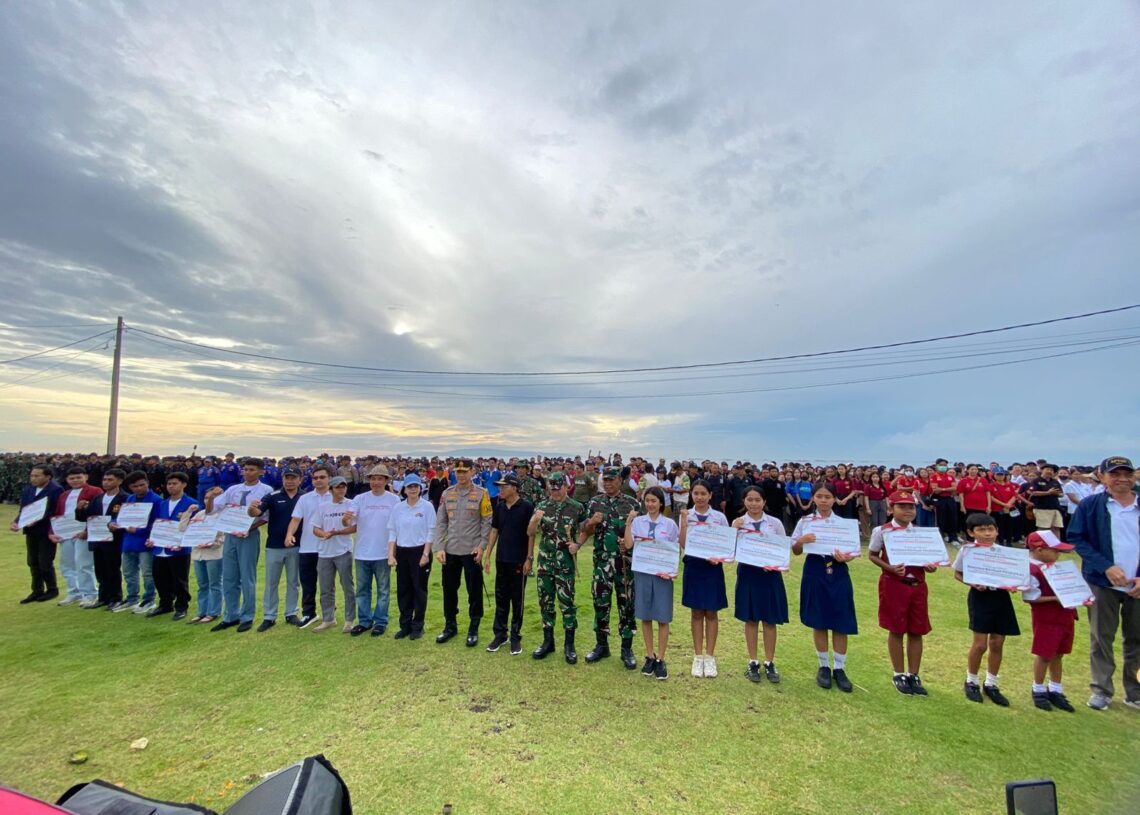 Tindaklanjuti Deklarasi Bali Shanti Lestari, Serentak KMHDI Turun di Empat Titik Pantai. -IST/Balitopik.com
