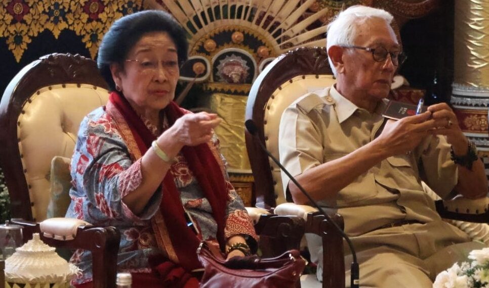 Megawati Soekarnoputri saat menghadiri temu wicara bersama pelaku UMKM Bali terkait HKI dan manajemen usaha di Klungkung. -IST/BALITOPIK.COM