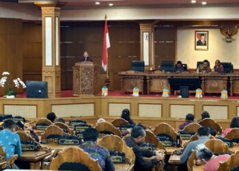 Suasana rapat paripurna ke-31 DPRD Bali di Ruang Sidang Utama. -IST/BALITOPIK.COM