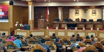 Suasana rapat paripurna ke-31 DPRD Bali di Ruang Sidang Utama. -IST/BALITOPIK.COM