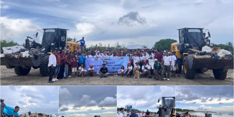 Warga Alor Bali bersih sampah di Pantai Jerman Kuta