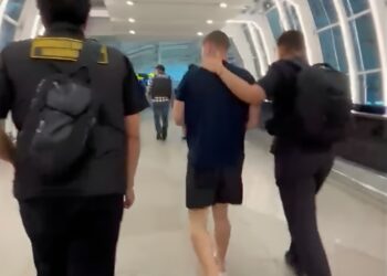 Petugas Imigrasi Bali menangkap buronan Interpol asal Inggris di Bandara Ngurah Rai
