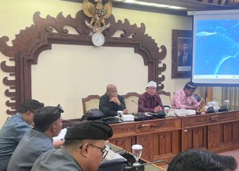 Rapat Pansus TRAP DPRD Bali bersama BPKAD dan BPN Badung membahas sengketa tanah di Pecatu dan Sempidi