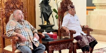 Gubernur Bali Wayan Koster menerima kunjungan anggota DPR RI di Jaya Sabha Denpasar