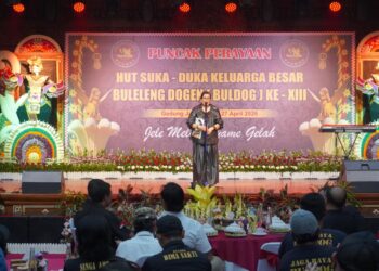 Putri Koster sambutan HUT BULDOG Denpasar