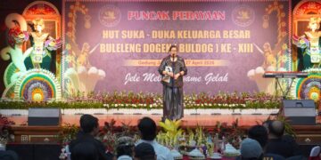 Putri Koster sambutan HUT BULDOG Denpasar
