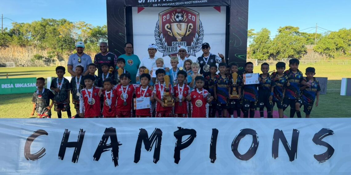 Adi Arnawa saat menghadiri Turnamen Sepak Bola Usia Dini Spirit Never Give Up Ke-6 di Lapangan Sepak Bola Desa Ungasan, Kuta Selatan, Jumat (29/05/2026). -IST