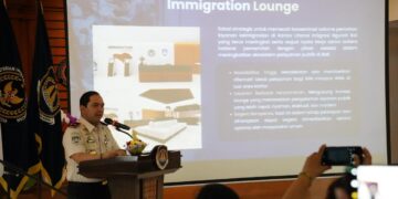 Kepala Kantor Imigrasi Ngurah Rai Bugie Kurniawan. -BALITOPIK.COM