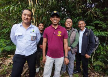 Kepala Seksi Pengendalian Operasi Tindak Pidana Khusus Kejati Bali, Anak Agung Ngurah Jayalantara (Depan). -BALITOPIK.COM