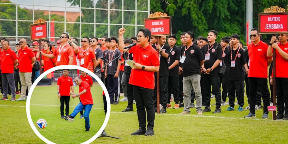 Ketua Panitia sekaligus Sekretaris DPC PDI Perjuangan Kabupaten Badung, I Wayan Adi Arnawa saat menyampaikan laporan. -IST/BALITOPIK.COM