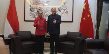 Gubernur Bali, Wayan Koster saat melakukan kunjungan resmi ke Konsul Jenderal Republik Rakyat Tiongkok di Denpasar, Zhang Zhisheng, Kamis (14/5/2026). -BALITOPIK.COM