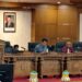 Wakil Gubernur Bali I Nyoam Giri Prasta saat memcakan pendapat akhir Gubernur Bali terhadap Raperda Provinsi Bali tentang perubahan atas peraturan daerah nomor 1 tahun 2024 tentang pajak daerah dan retribusi daerah. -BALITOPIK.COM