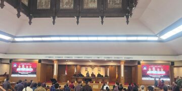 Suasana Rapat Paripurna ke-37 DPRD Bali, Senin (18/5/2026). -BALITOPIK.COM