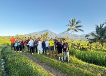 Panitia Bali Tourism Run 2026 saat survey lokasi rute di Jatiluwih. -IST