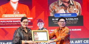 Putri Koster dan I Made Supartha. -IST