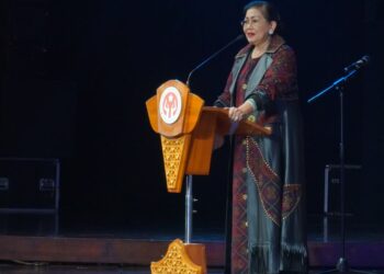 Ketua Dekranasda Provinsi Bali, Ny. Putri Suastini Koster. -BALITOPIK.COM