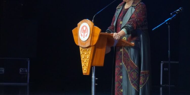 Ketua Dekranasda Provinsi Bali, Ny. Putri Suastini Koster. -BALITOPIK.COM