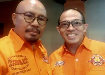 I Nyoman Oka Antara (kiri). -BALITOPIK.COM