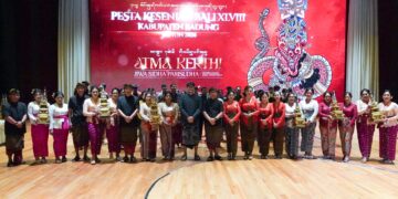 Bupati Badung I Wayan Adi Arnawa bersama Wakil Bupati Bagus Alit Sucipta resmi menutup Pesta Kesenian Bali (PKB) Kabupaten Badung XLVIII Tahun 2026. -IST